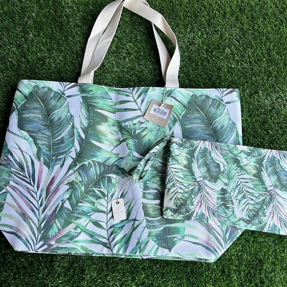 Large Tropical Palm Leaf Print Tote Beach Diaper Bag with Matching Wristlet - Picture 14 of 14